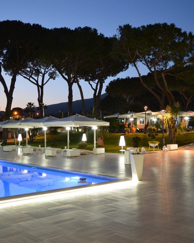 Giardini e piscina (6)